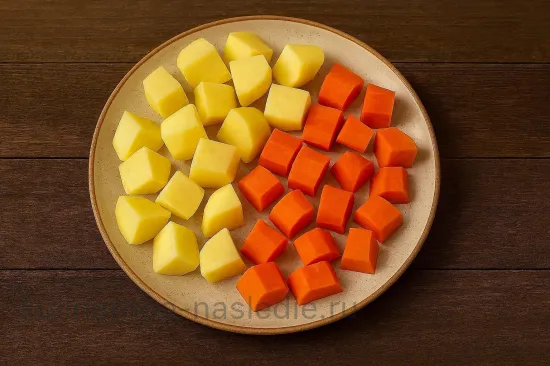 Отварные овощи по-русски с ароматным укропным соусом - шаг 2. Нарезка овощей