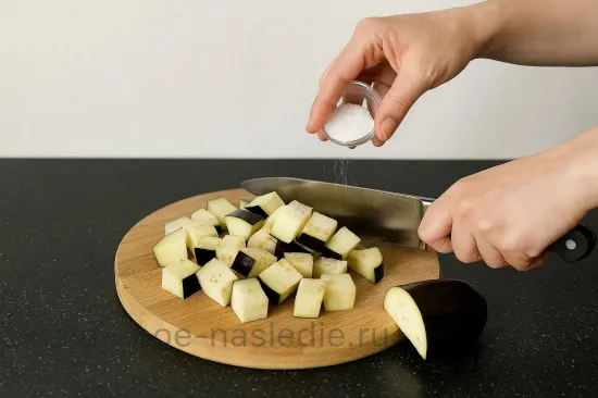 Запеченные овощи по-гречески с фетой и оливками - шаг 2. Подготовка баклажанов