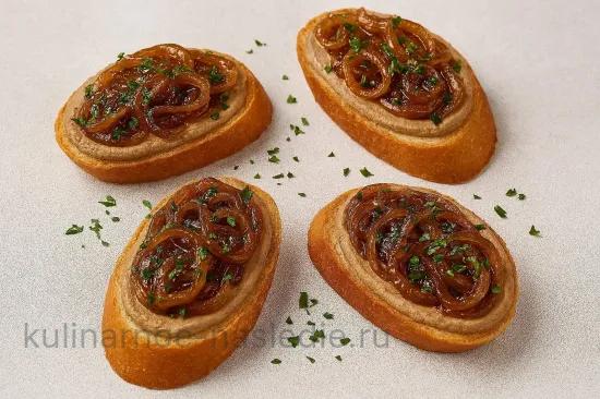 Бутерброды с куриной печенью и луковым джемом - нежная закуска - Сборка бутербродов