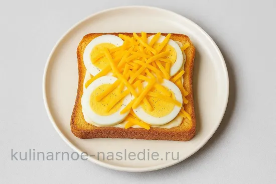 Бутерброд с яйцом и сыром чеддер - шаг 4