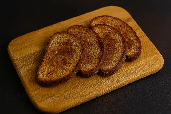 Печеночный паштет на ржаном хлебе - шаг 5