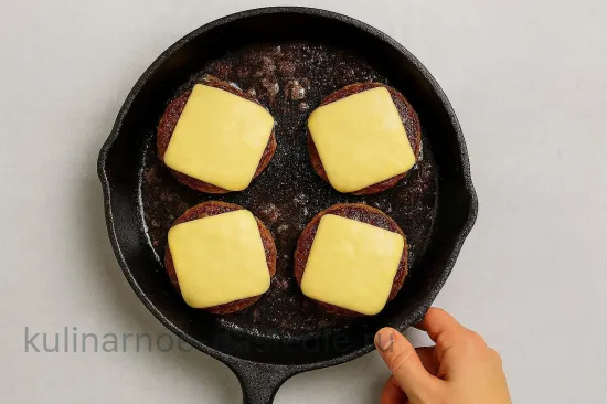 Чизбургер домашний с говяжьей котлетой - шаг 3 (изображение)