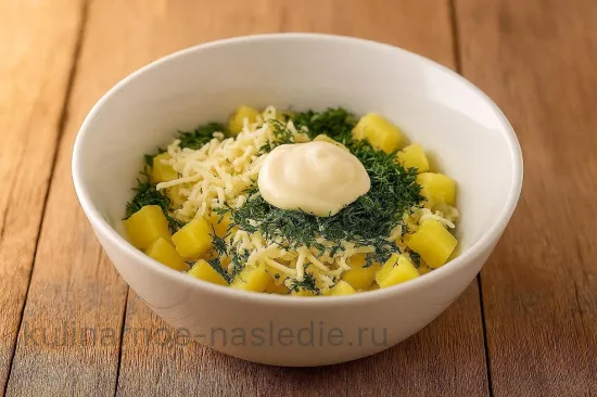 Экзотический салат с укропом, ананасами и сыром - шаг 4