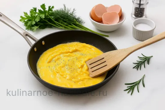 Французский омлет с травами на сковороде - шаг 4