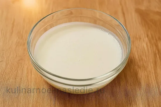 Огуречный холодный суп с мятой и кефиром - шаг 3. Создание жидкой основы