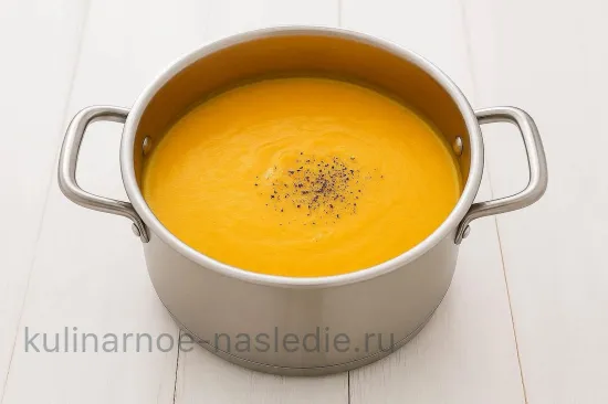 Крем-суп из запаренной тыквы с кокосовым молоком и имбирём - Приправляем и подогреваем