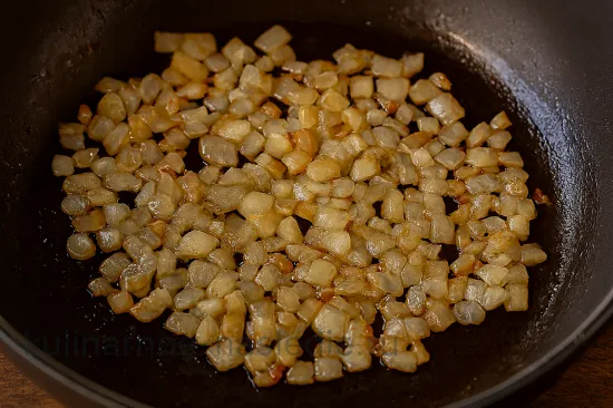 Тушеная капуста в томатном супе по-польски - шаг 2