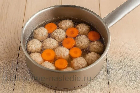 Куриный бульон с фрикадельками - шаг 4