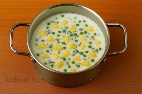 Молочный бульон с зеленым горошком - шаг 4