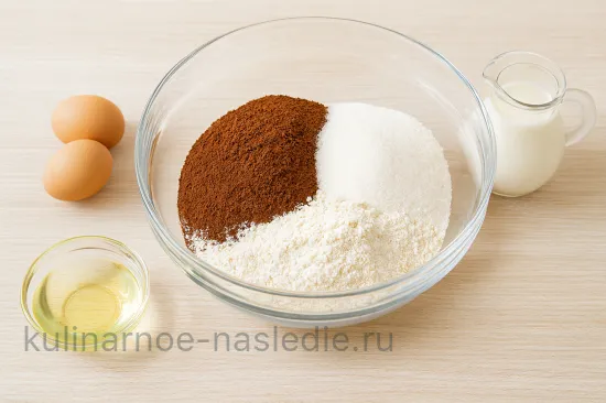 Торт "Барашек" - нежный шоколадный десерт с кофейными нотками - Замешивание теста для бисквита