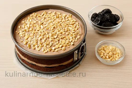 Торт "Барашек" - нежный шоколадный десерт с кофейными нотками - Сборка торта слоями