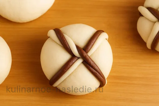 Булочки с творогом и вишней - шаг 5