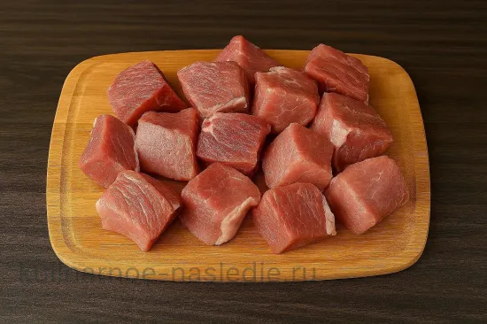 Шашлык из свинины в луковом маринаде - шаг 2