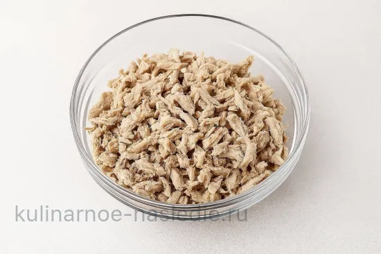 Салат «Божья коровка» - шаг 2 (изображение)