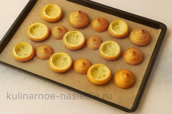 Профитроли с салатом из крабовых палочек - Подготавливаем основу для начинки