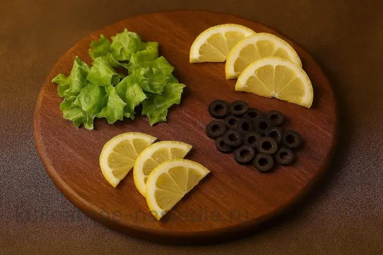 Канапе с красной рыбой и творожным крем-сыром - шаг 4 (изображение)