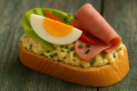 Бутерброды с салатом - шаг 4