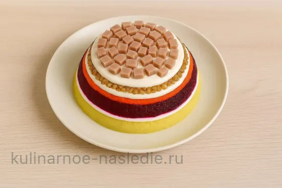 Салат «Шапка Мономаха» - шаг 2 (изображение)