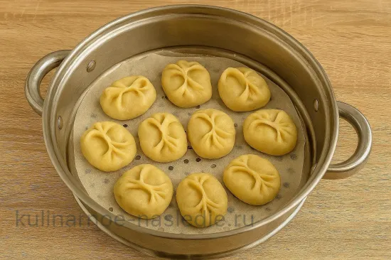 Ароматные манты с мясом и тыквой в нежном тесте - шаг 4