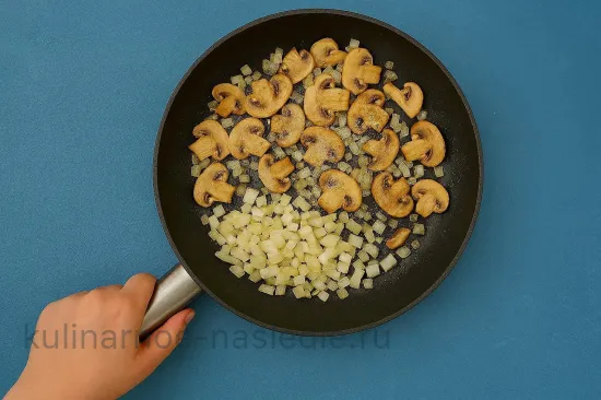 Салат «Рыжая лошадка» - шаг 2 (изображение)