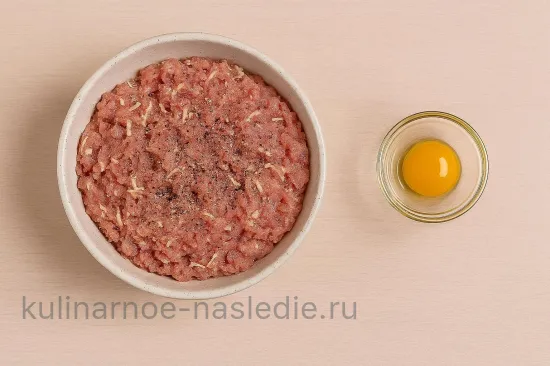 Слоеный пирог с сыром и зеленью - шаг 2