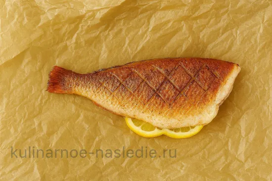 Запечённый окунь с лимоном и ароматными травами - Специи, масло, лимон