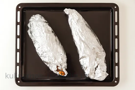 Запечённый окунь с лимоном и ароматными травами - Фольга для эффекта пара