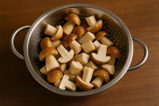 Ароматные белые грибы в пряном маринаде - шаг 1