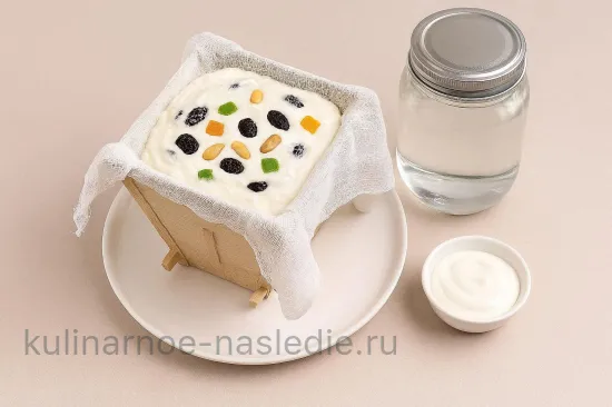 Творожная пасха с цукатами, изюмом и арахисом - шаг 4
