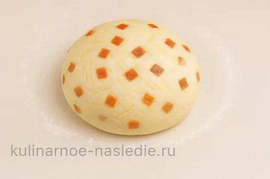 Кулич с грудинкой и сыром - Сбор в шар