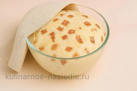 Кулич с грудинкой и сыром - Подъём теста