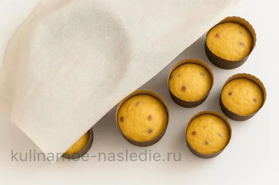 Медовый кулич с вишней и орехами - Расстойка