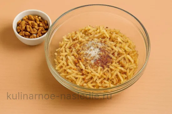 Блины с яблоками и грецкими орехами - Приготовление яблочной начинки
