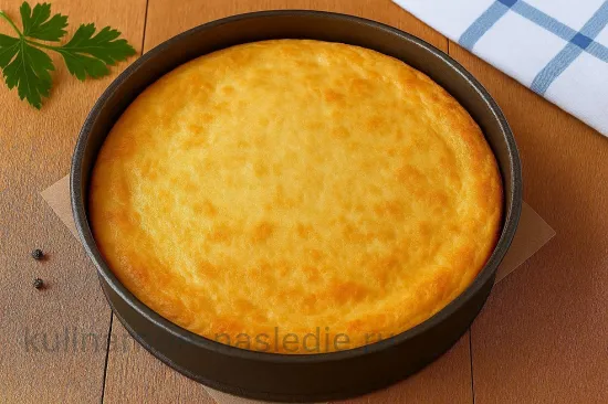 Заливной капустный пирог с сайрой и сыром - Выпекание
