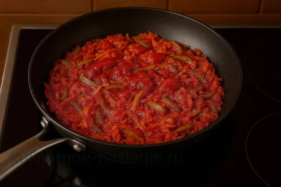 Рассольник с сердечками - Обжарка с огурцами и томатом