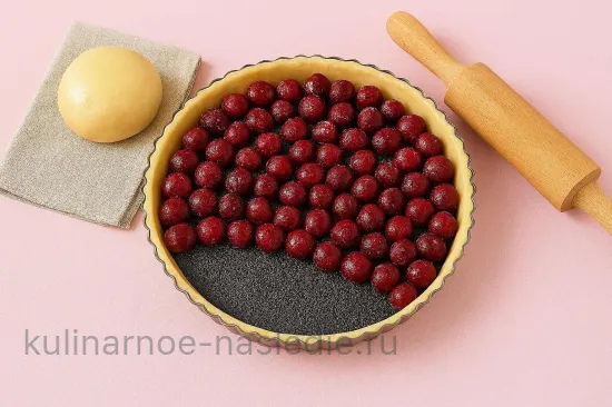 Пирог с вишней, маком и джемом - Сборка пирога
