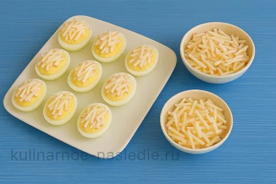 Килька с сыром и яйцом - Яблочный слой