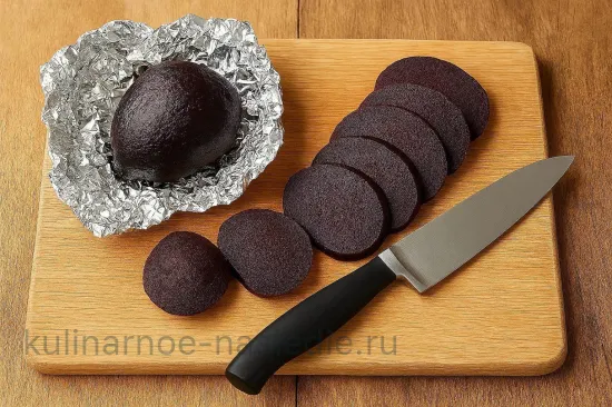 Салат «Рождественская карусель» - Запекание свеклы